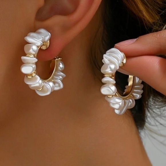 Anthropologie Jewelry - pearl gold elegant hoop earrings